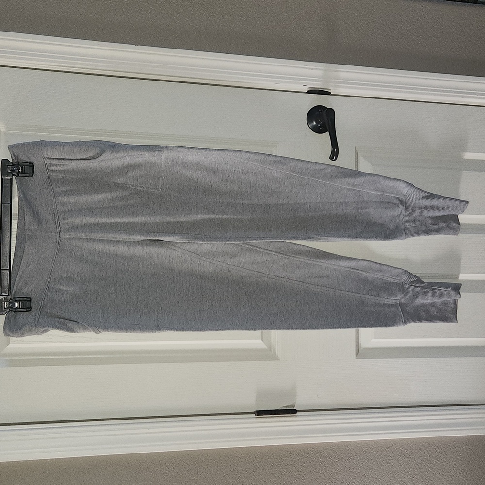 Nike joggers size M